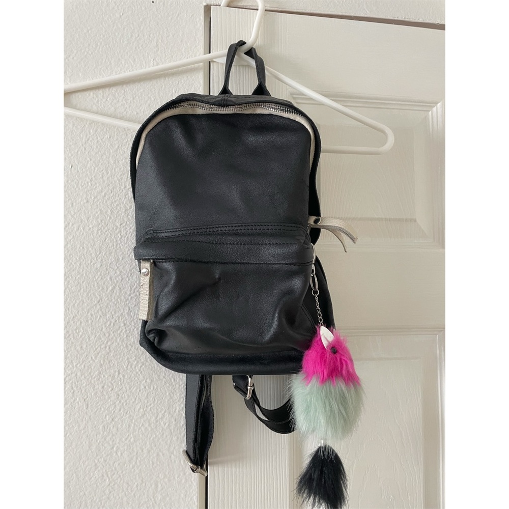 RARE Brandy Melville Backpack & Keychain